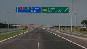Dlaczego akurat te miejscowości są na drogowskazach? Drogowcy wyjaśniają
