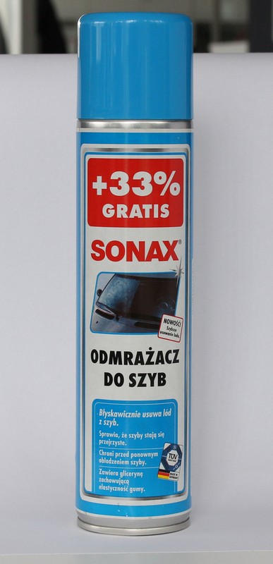 Odmrażacze do szyb i zamków - używać skrobaczki czy chemii?