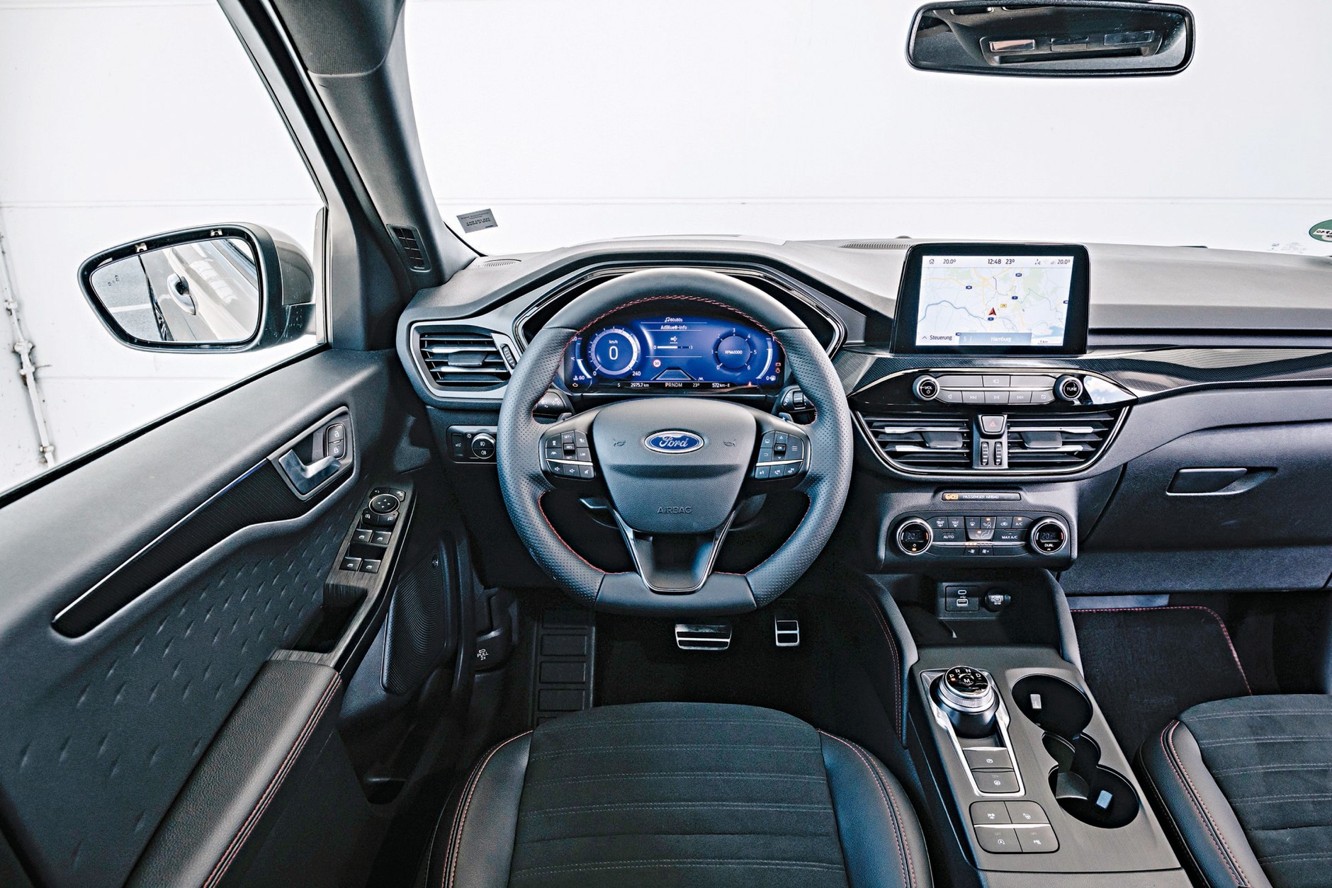 Ford Kuga - kokpit