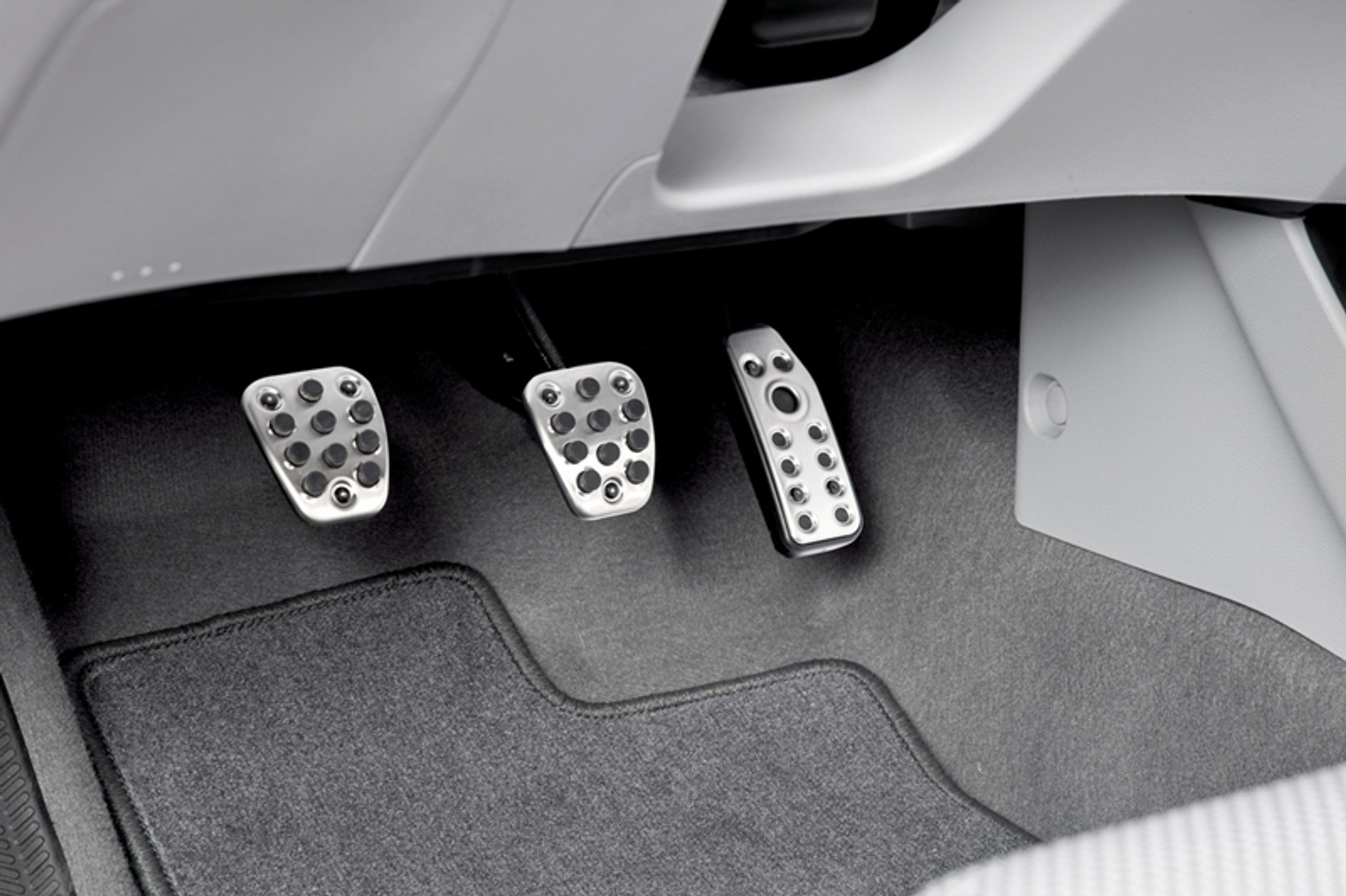 Honda CR-Z udaje drapieżcę, ale jest potulna jak baranek