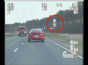 Kierowca Mustanga poczuł się jak na Dzikim Zachodzie