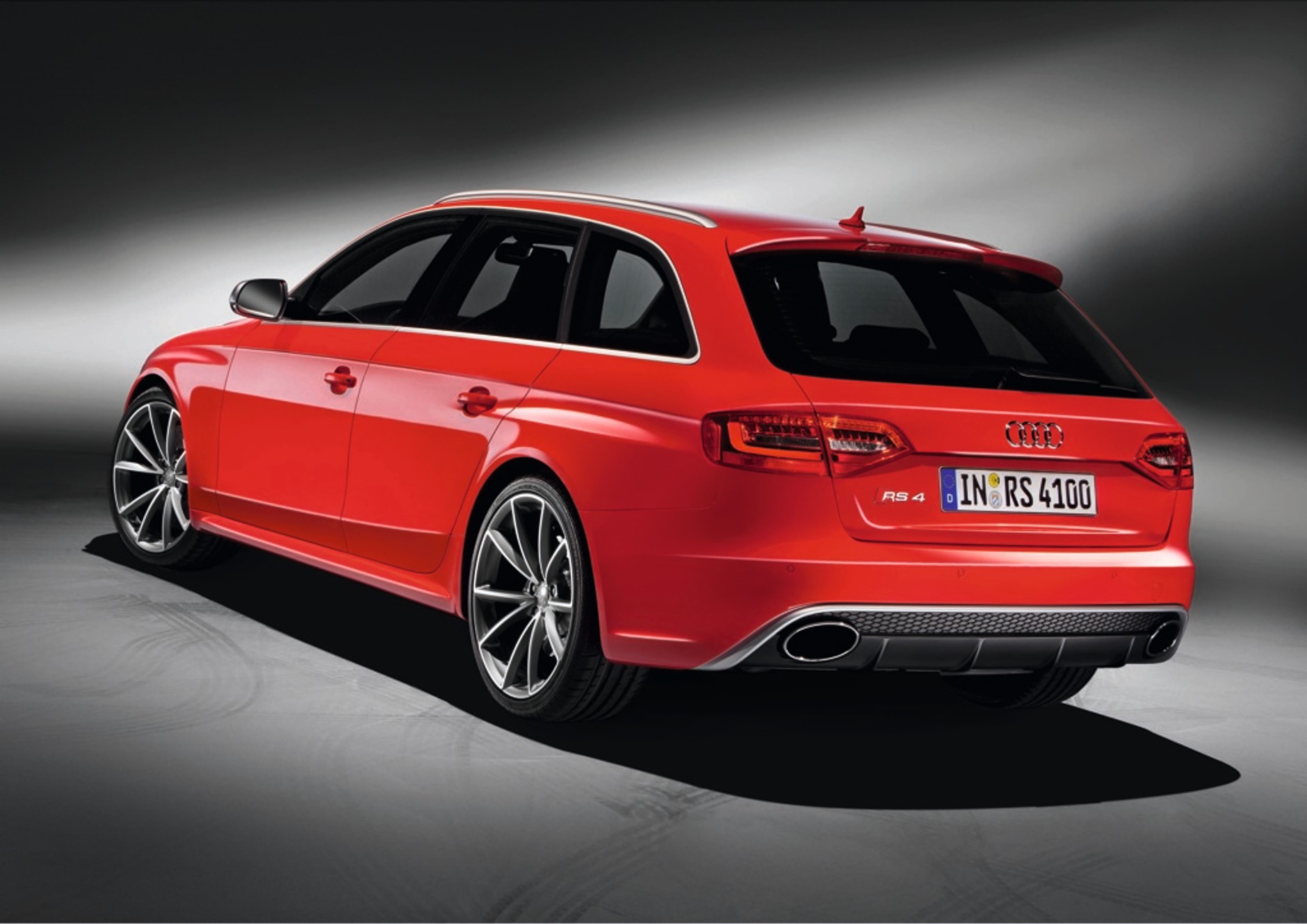 Audi RS4 Avant: Rodzinny sportowiec