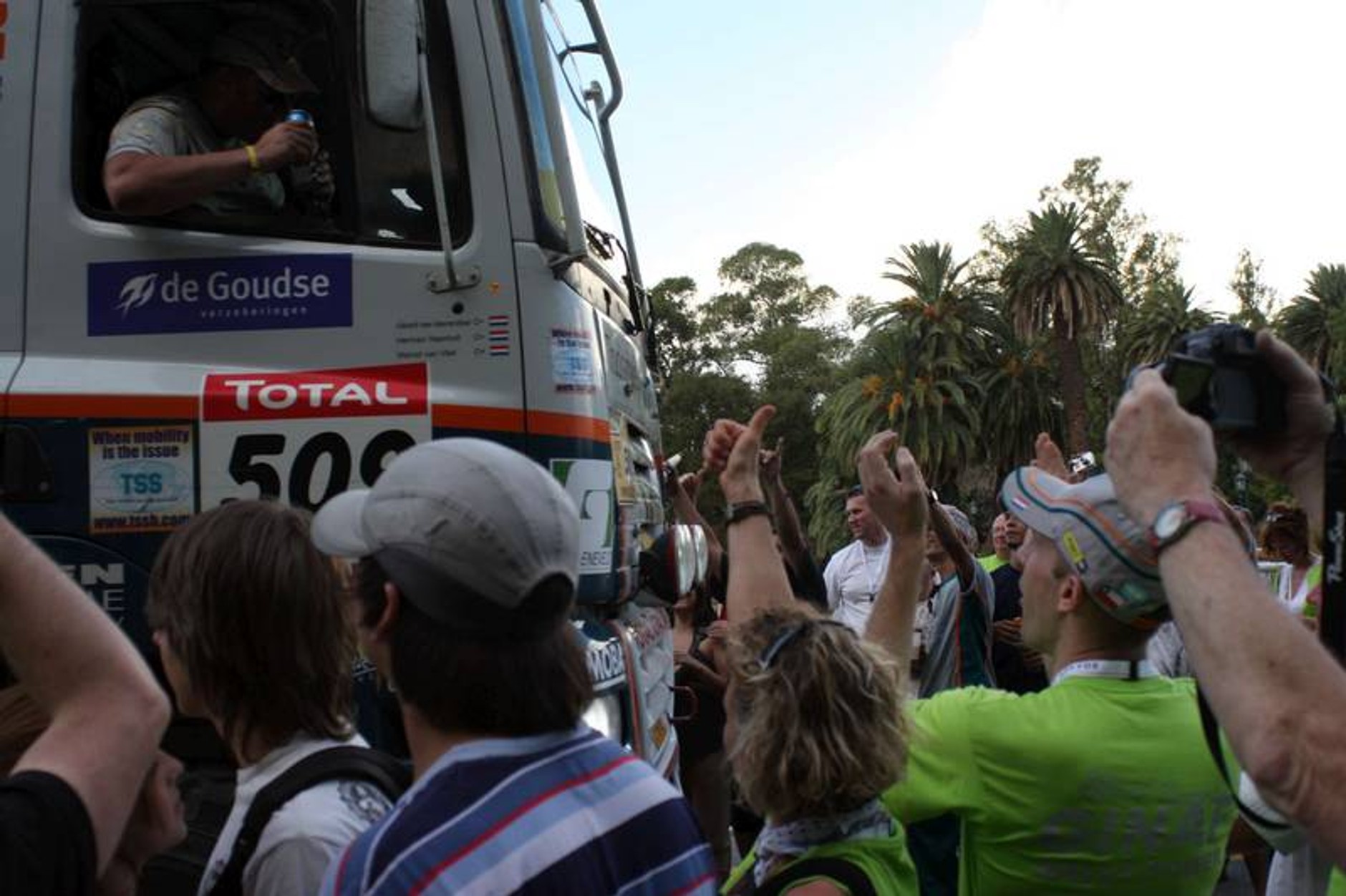 Rajd Dakar 2009: radość na mecie (fotogaleria 3.)