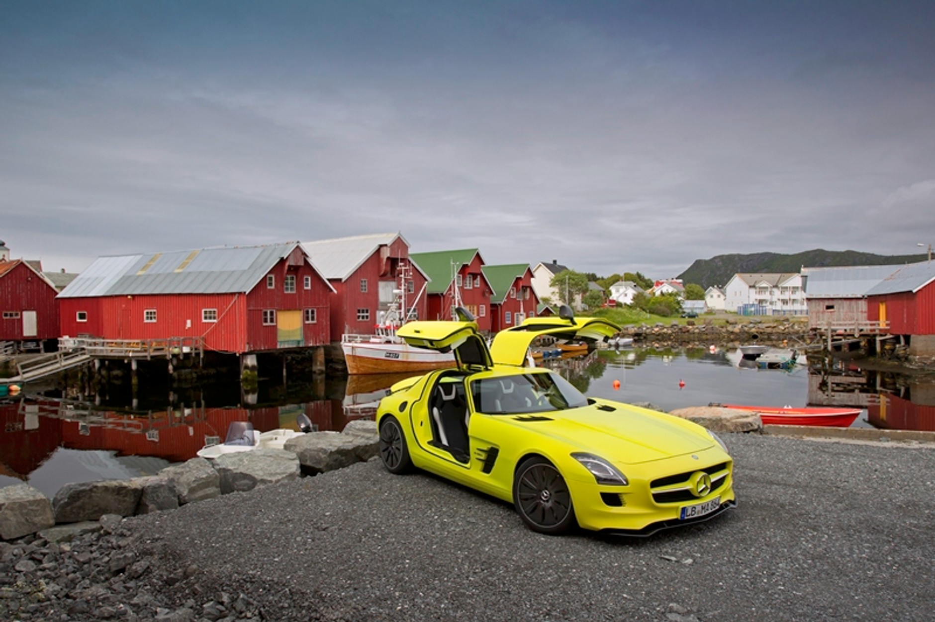 Mercedes SLS AMG E-Cell – z e-pięknem trzeba obcować