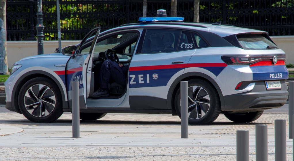 Elektryczny radiowóz austriackiej policji