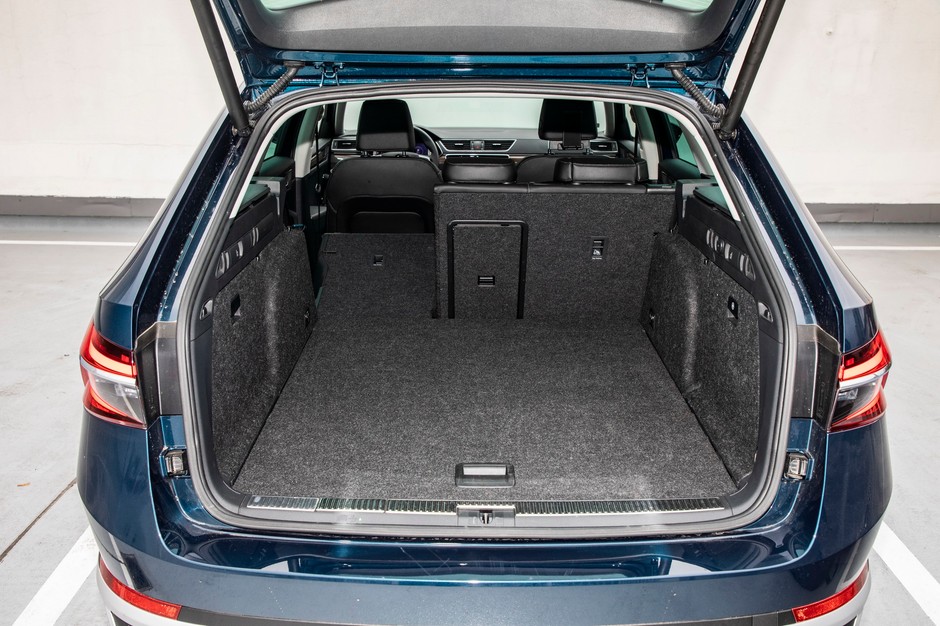 Skoda Superb Scout