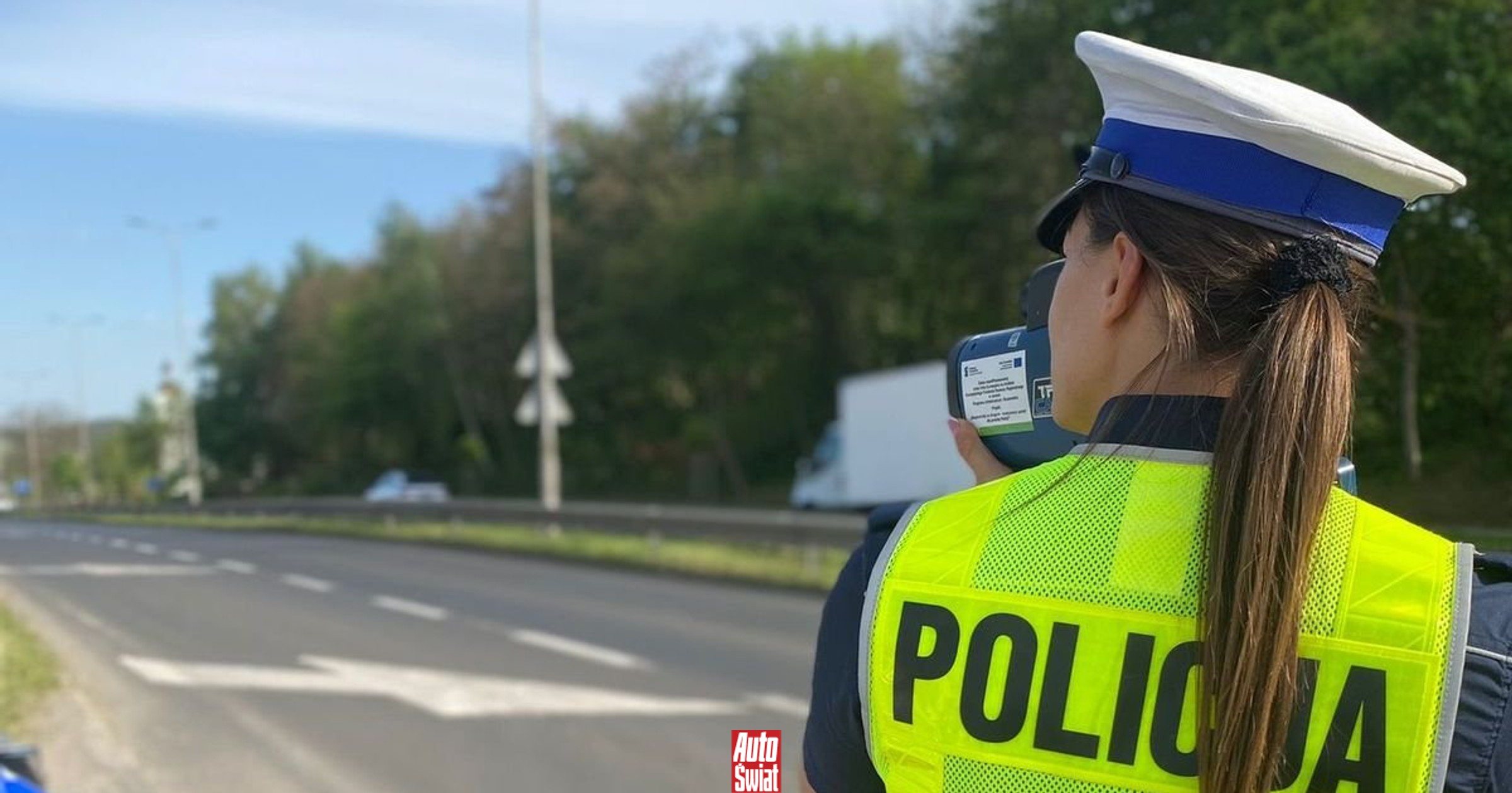 Policjanci przyłapali kierowców 26,5 tys. razy za znakiem D-42. Utrata prawa jazdy z automatu