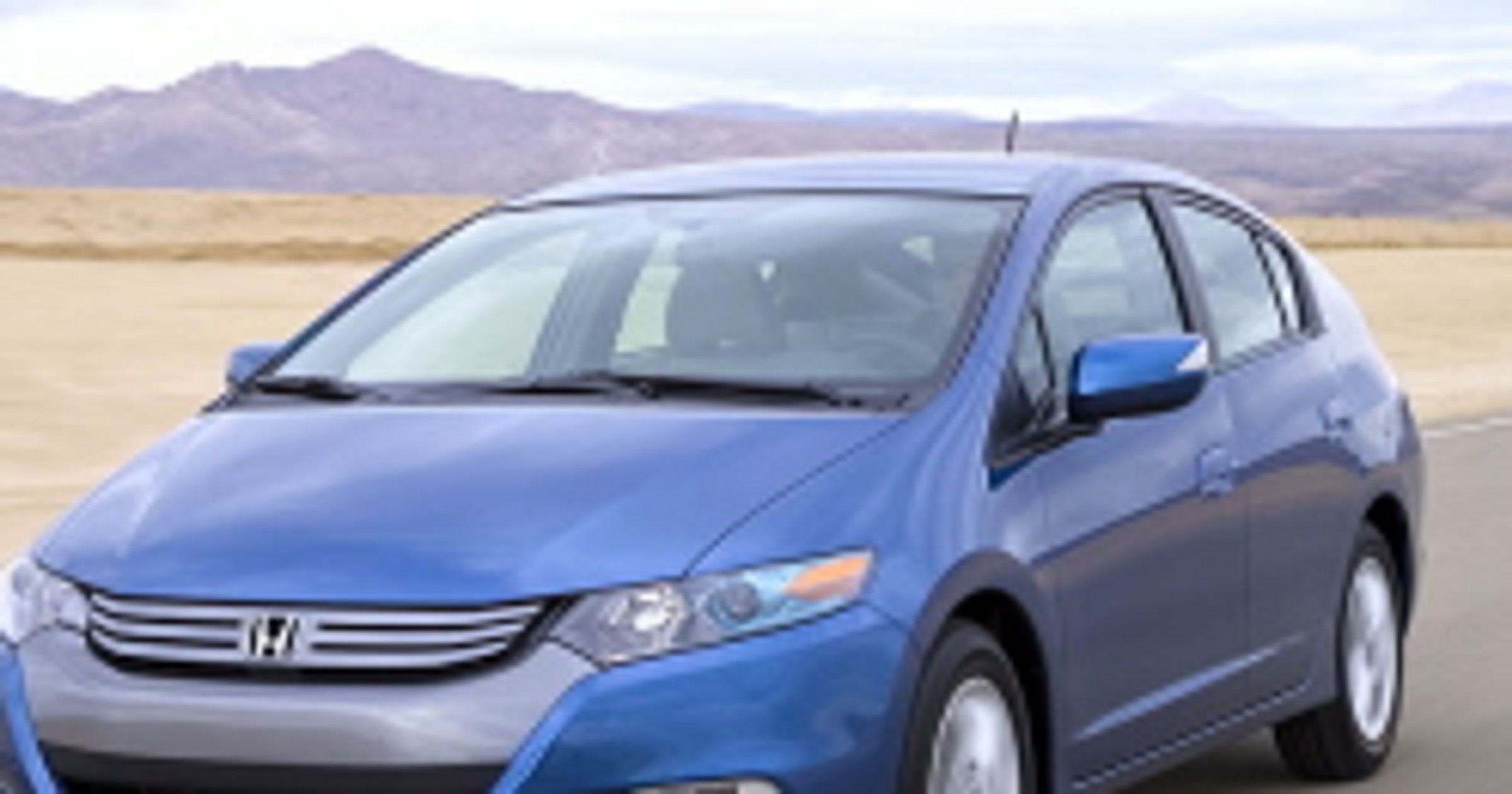 Honda Insight na czele statystyk sprzedaży