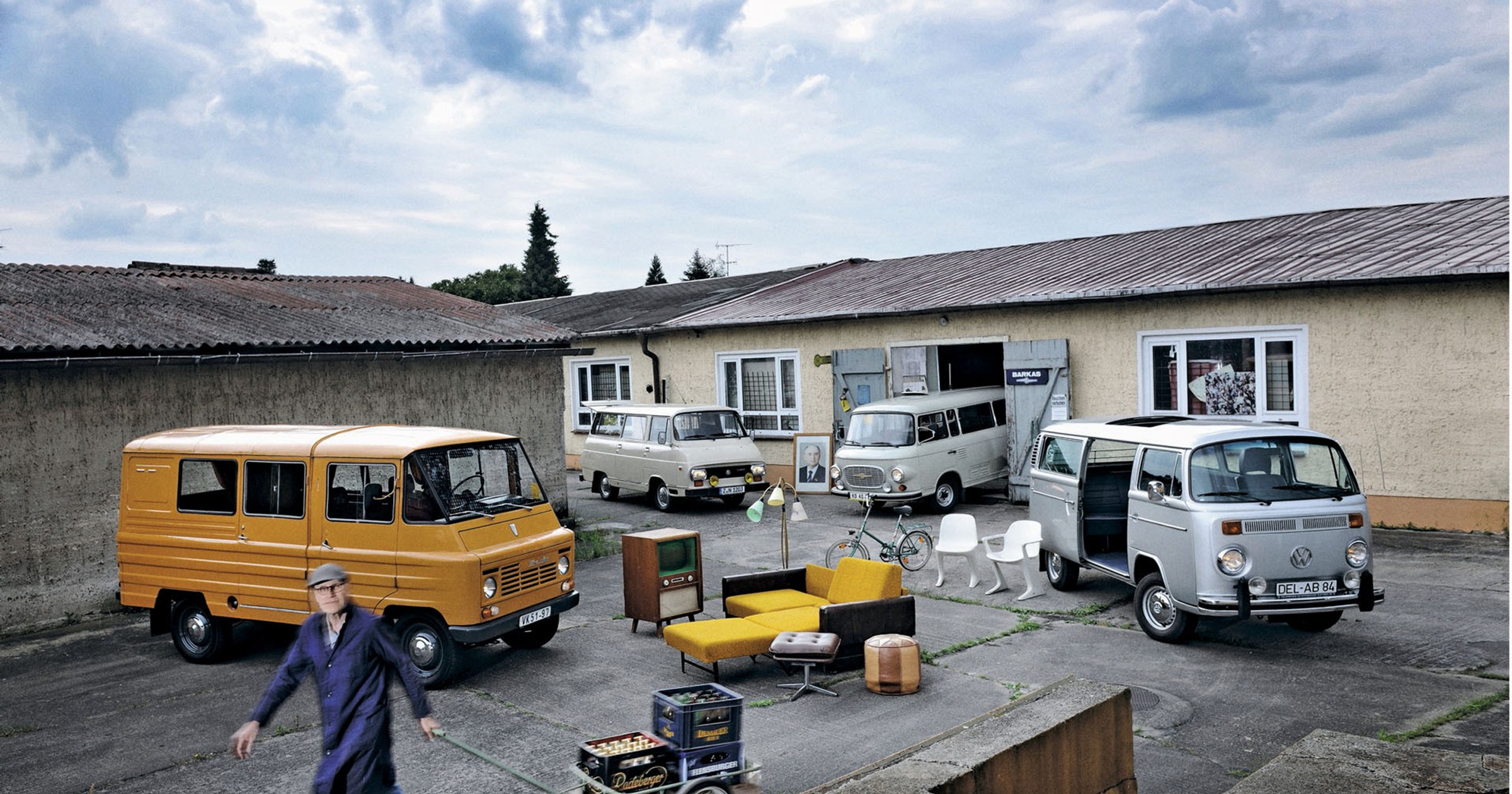 Żuk kontra Volkswagen T2, Barkas B 1000 i Skoda 1203 - który klasyczny dostawczak jest lepszy?