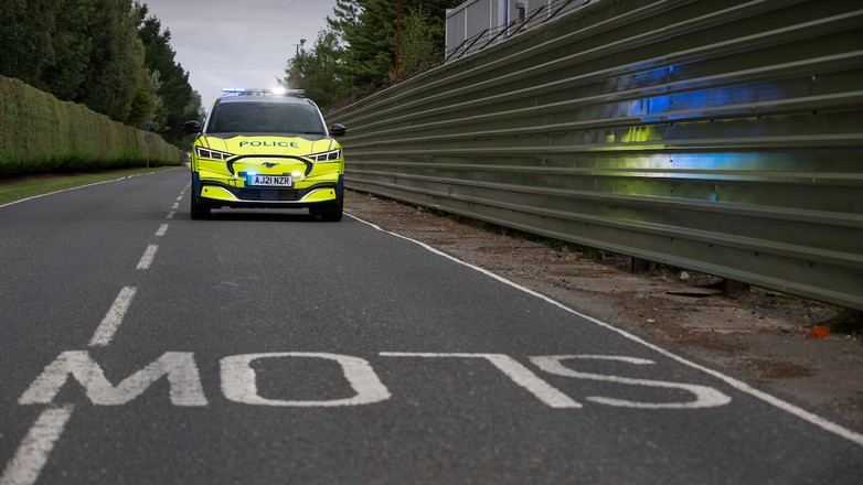 Elektryczny radiowóz