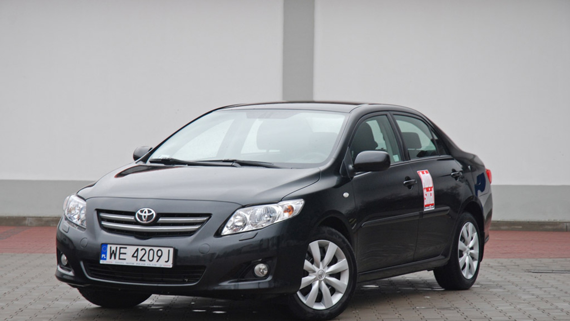 Honda Civic kontra Toyota Corolla: pojedynek używanych rodzinnych sedanów