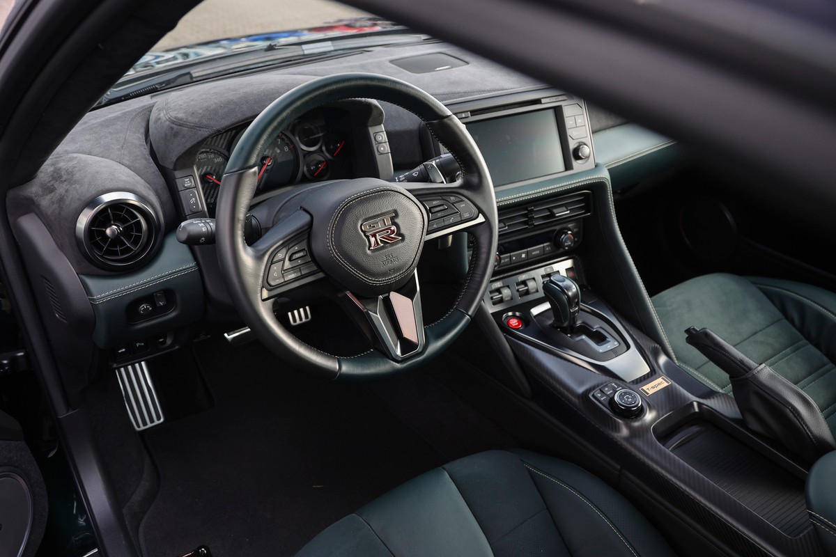 Jedyny w Europie pożegnalny Nissan GT-R R35 Prestige T-Spec trafił do Polski