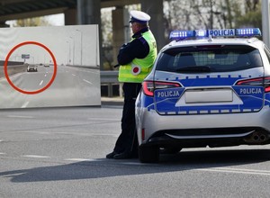 Jechała ekspresówką S17 pod prąd. Policjanci odnaleźli nagranie w sieci