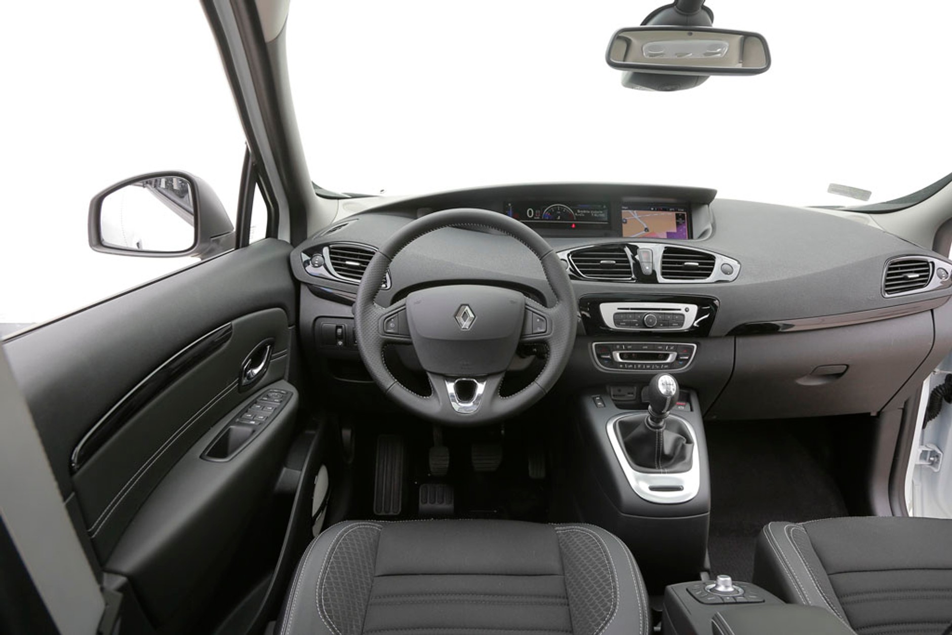 Renault Grand Scenic 1.6 dCi: Dynamiczny i oszczędny van | Test i Opinie