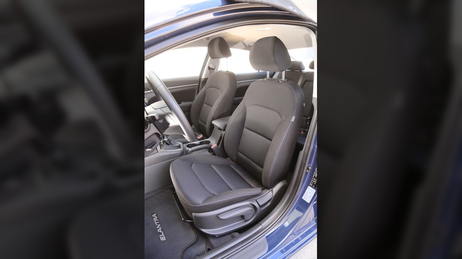 Hyundai Elantra 1.6 MPI