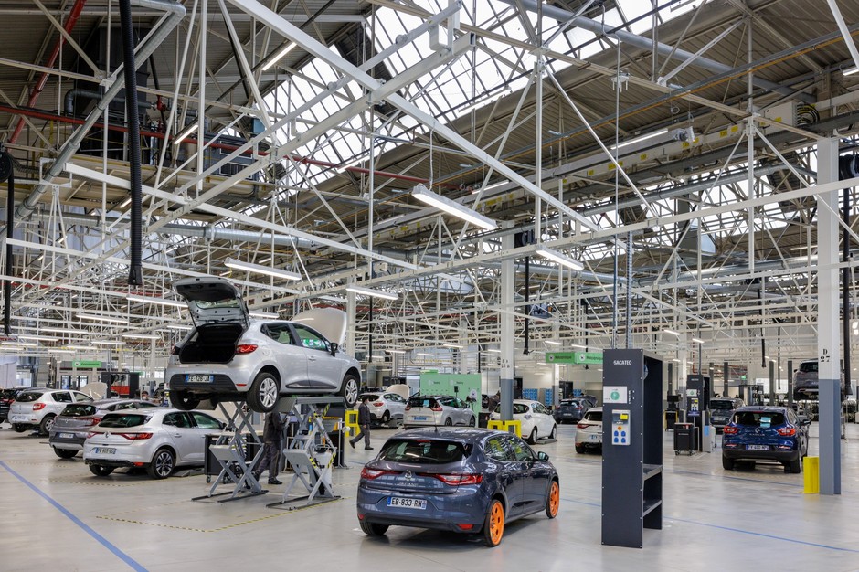 Fabryka samochodów używanych — Renault Factory VO i Refactory