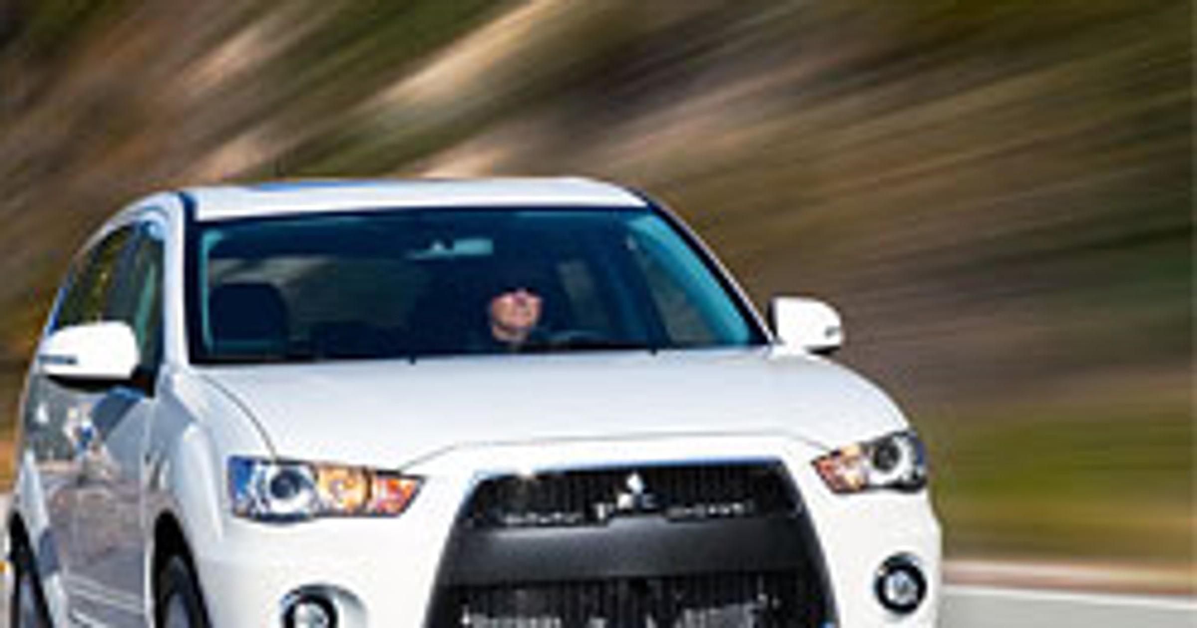 Mitsubishi Outlander GT dostane pohon S-AWC z Lanceru Evolution