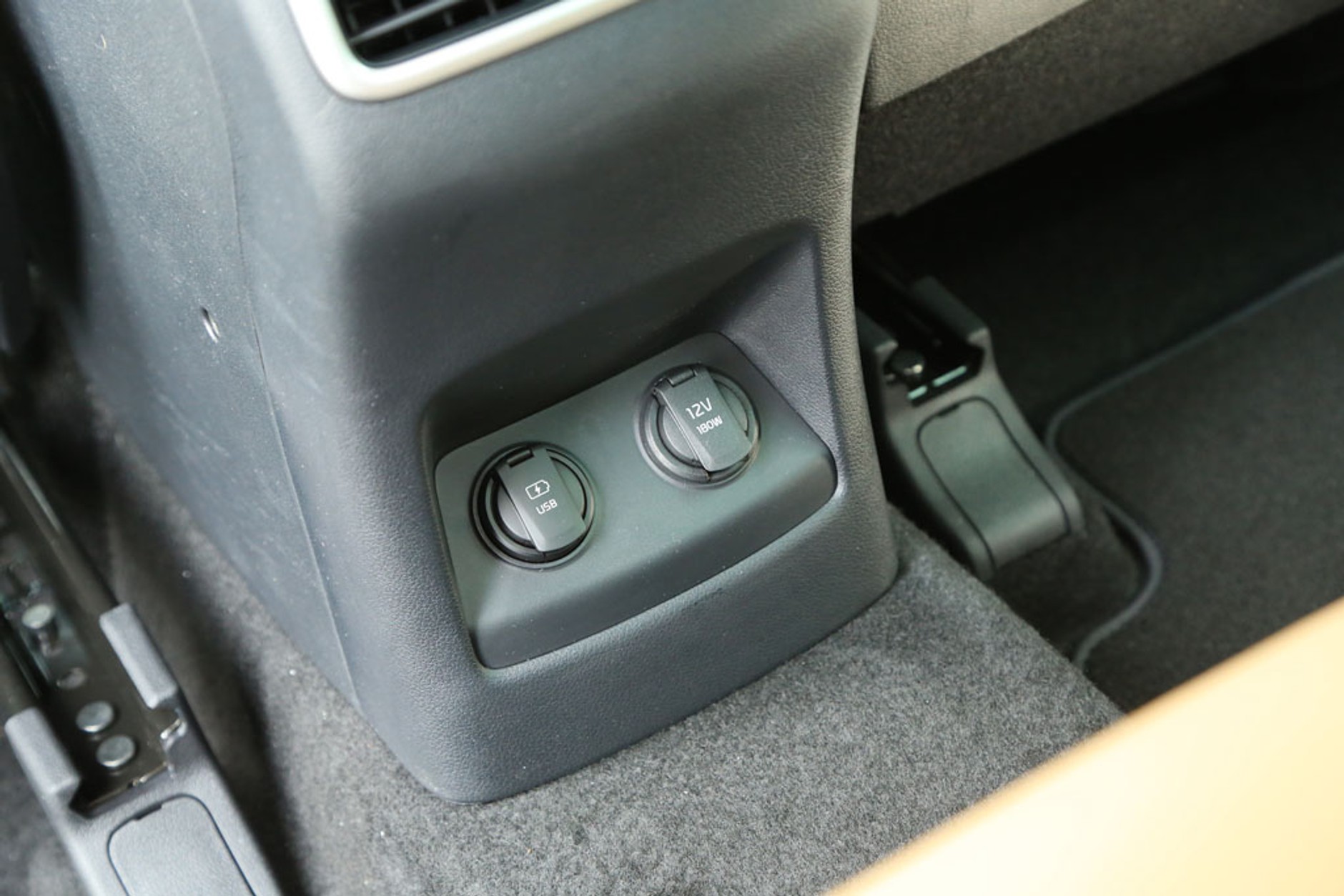 Kia Sportage 1.7 CRDi - przybyło miejsca i komfortu