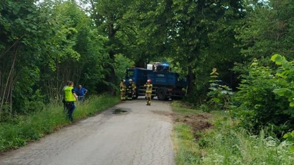 Obraz pochodzący z serwisu https://warminsko-mazurska.policja.gov.pl/ol/aktualnosci/121721,Policjanci-pracowali-na-miejscu-wypadku-drogowego.html