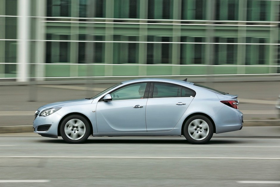 Opel Insignia kontra Hyundai i40