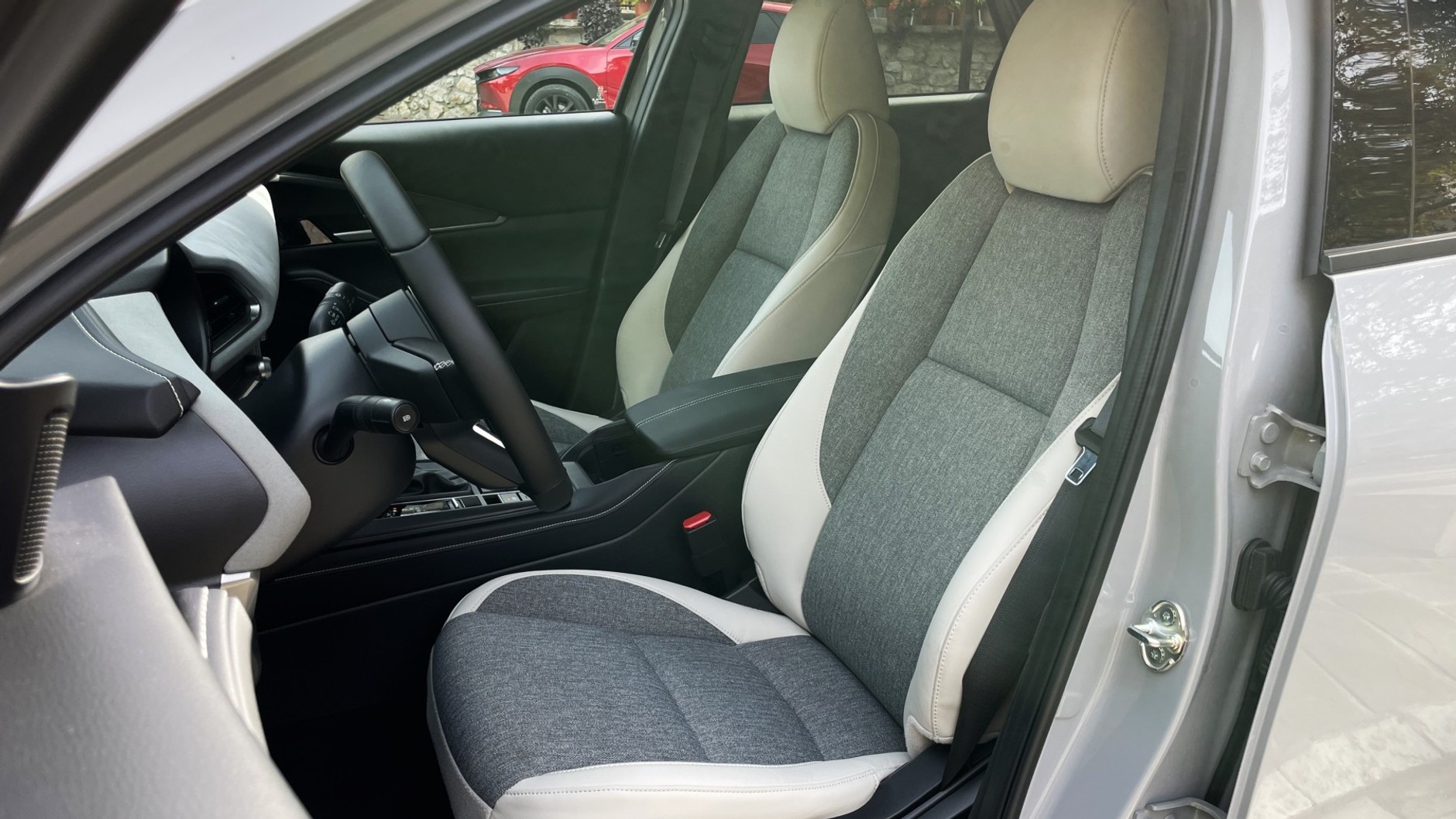 Mazda CX-30 w Albanii