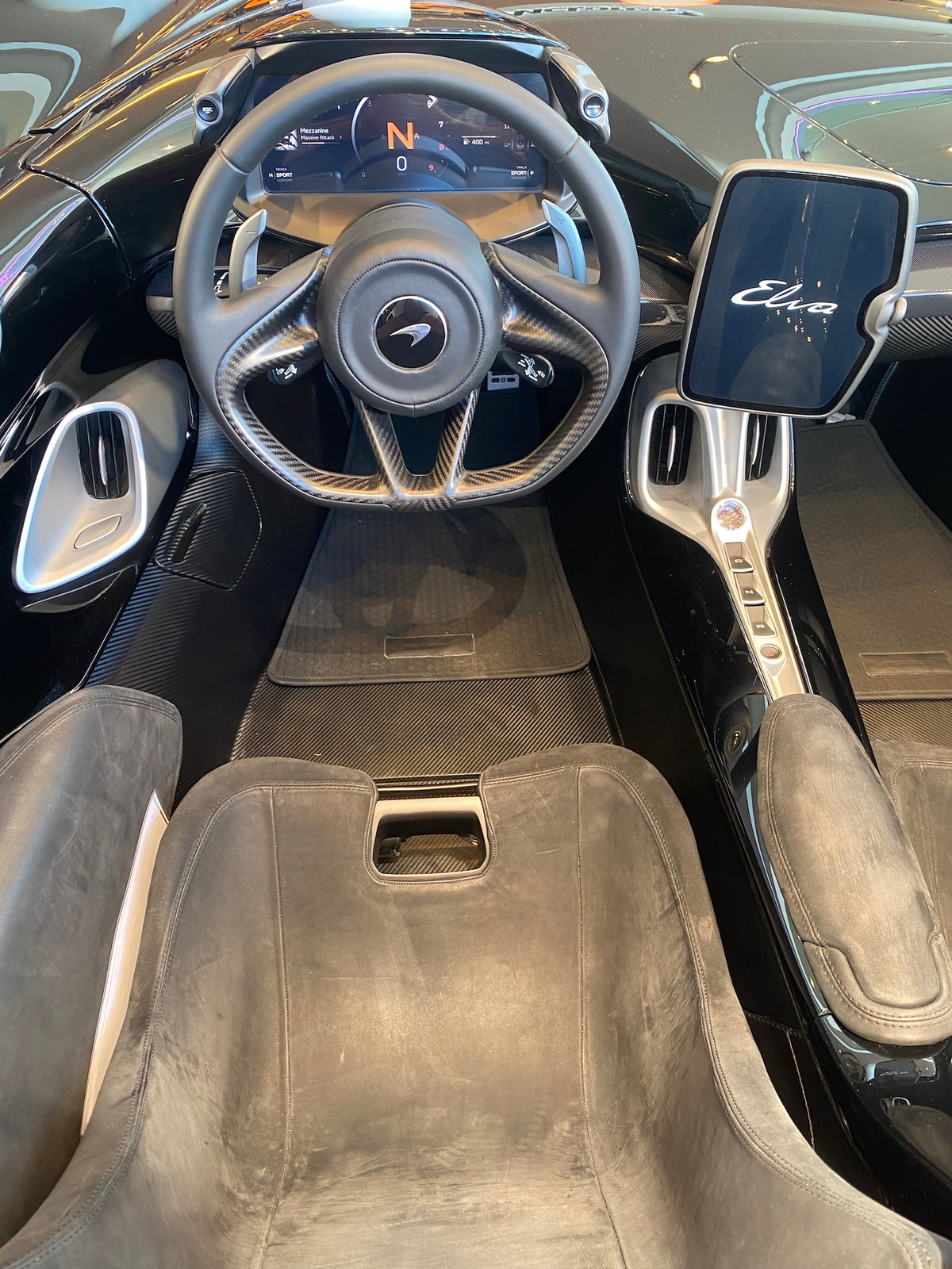 McLaren Elva w Warszawie