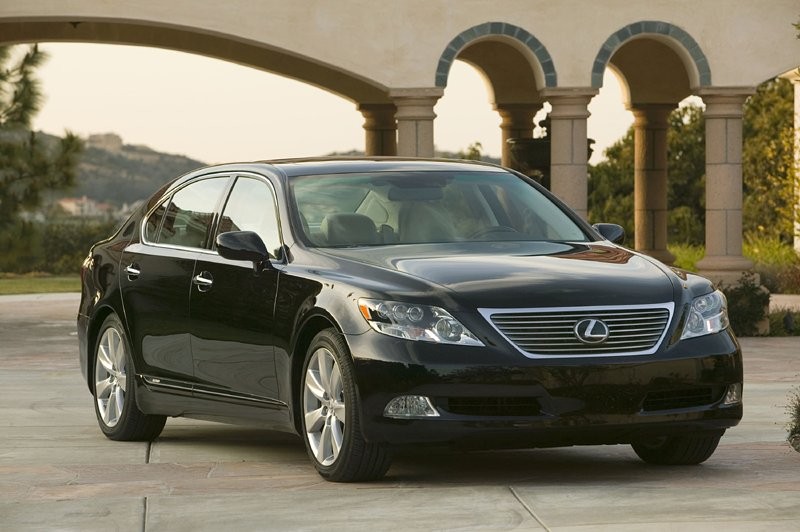 Lexus LS 600h: hybrydowe V8 z napędem na cztery koła