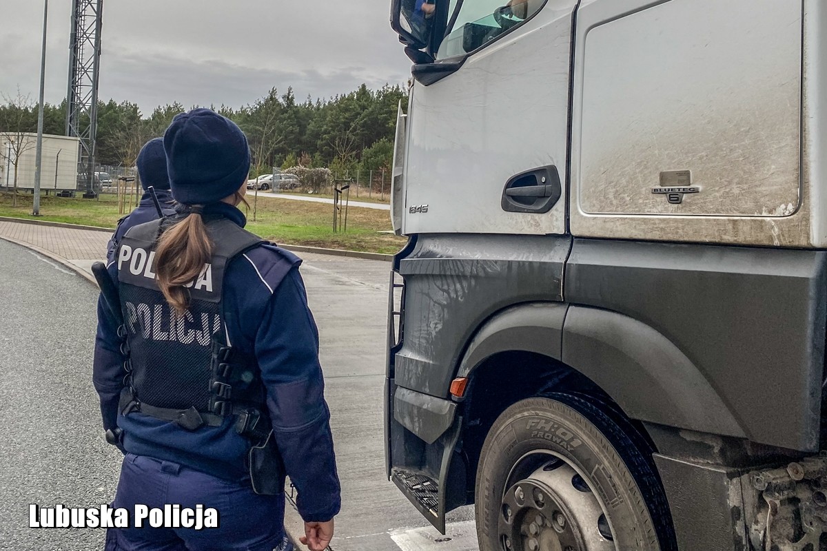 Policja łapała kierowców na A2 dronami