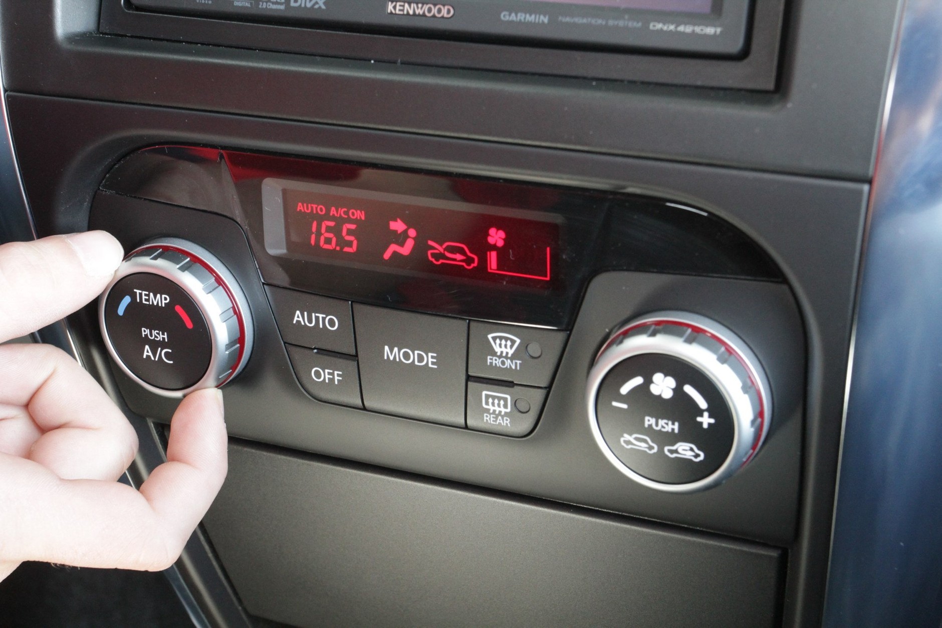 Korzystanie z klimatyzacji na postoju to kosztowna przyjemność