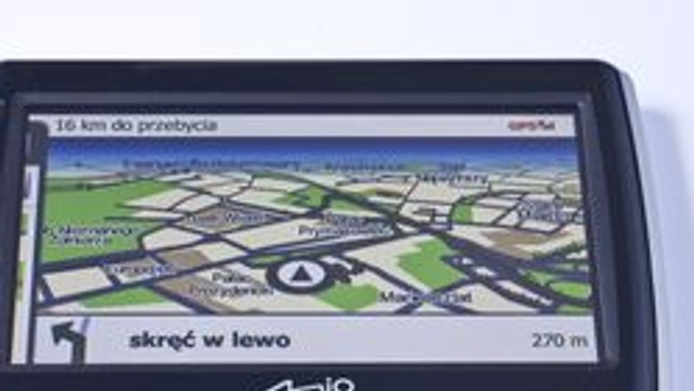 Mio Moov S555 z innowacyjnym oprogramowaniem nawigacyjnym Mio Spirit