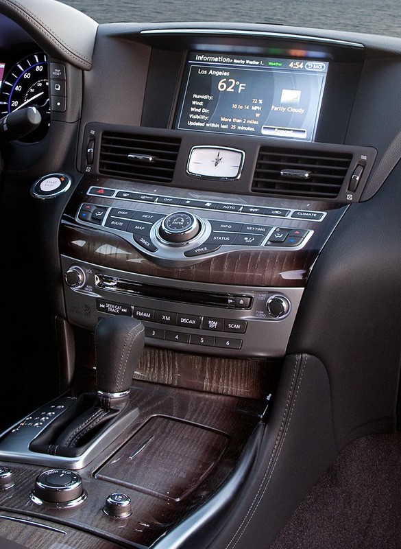 Infiniti M: premiera w USA, ale sprzedaż też w Europie