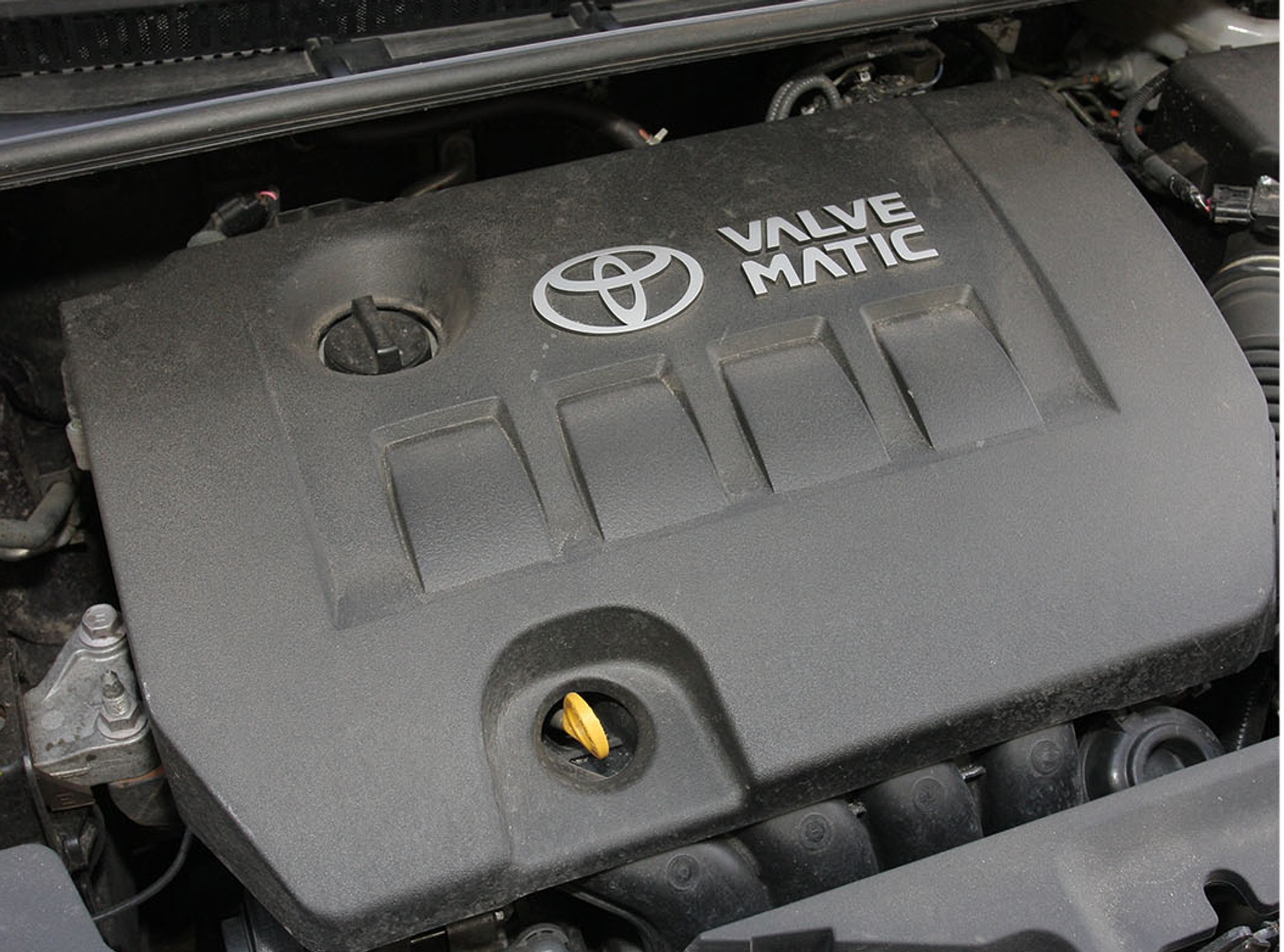 Toyota Auris silnik 1.6 Valvematic