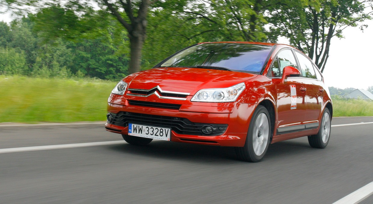 Używany Citroën C4 - nie jest mistrzem trwałości. Ale ma też sporo zalet