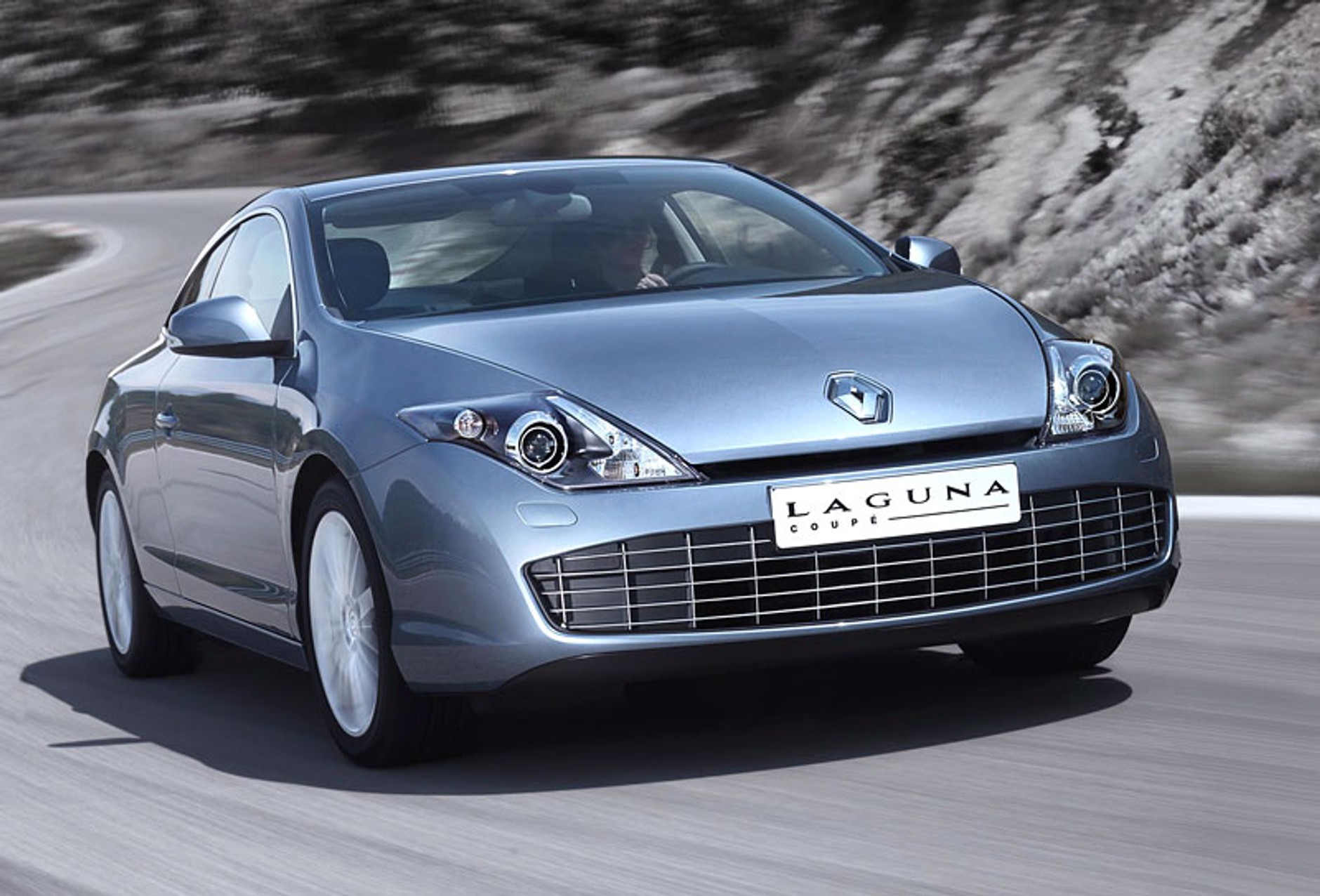 Renault Laguna Coupe – dane techniczne siedmiu wersji silnikowych