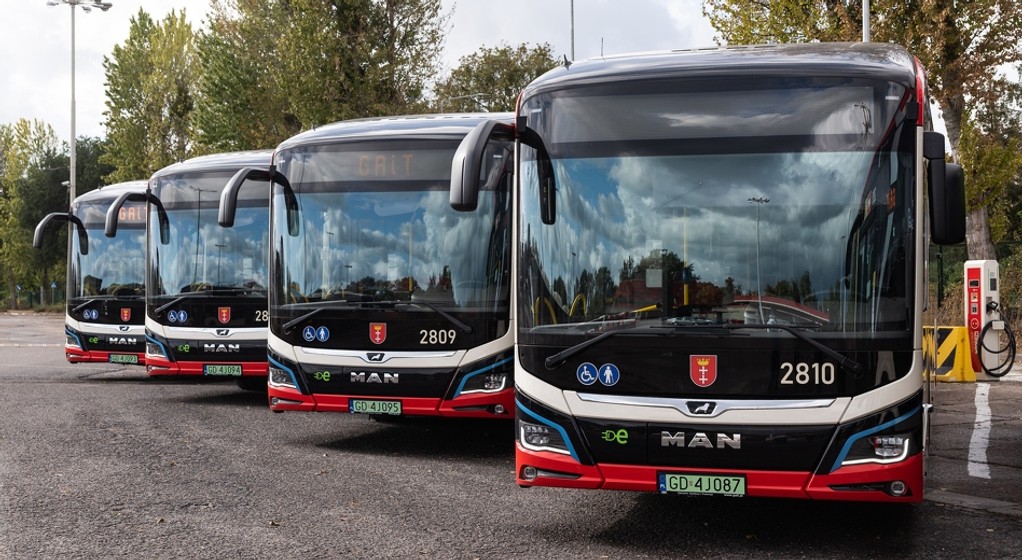 Gdańskie przedsiębiorstwo komunikacji miejskiej na razie użytkuje 18 elektrycznych autobusów