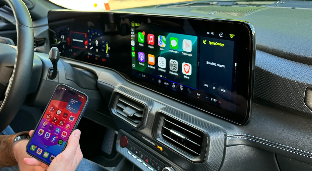Android Auto i Apple CarPlay potrafią się same rozłączyć. Nic tego nie zmieni, tak to działa