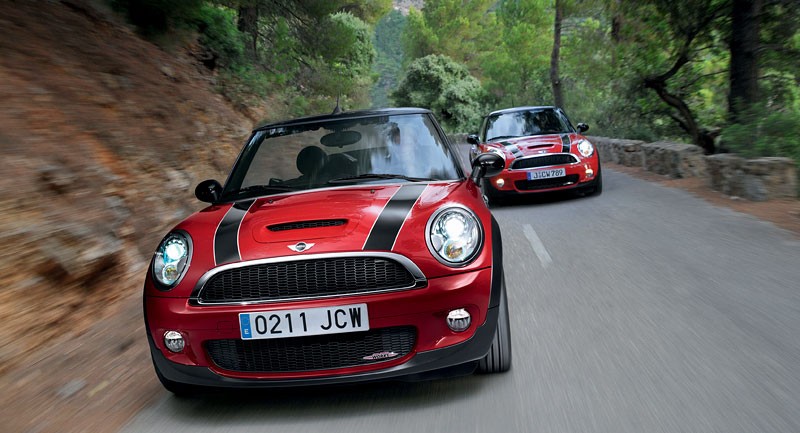Genewa 2009: Mini Cabrio John Cooper Works – topowa wersja również w wersji cabrio