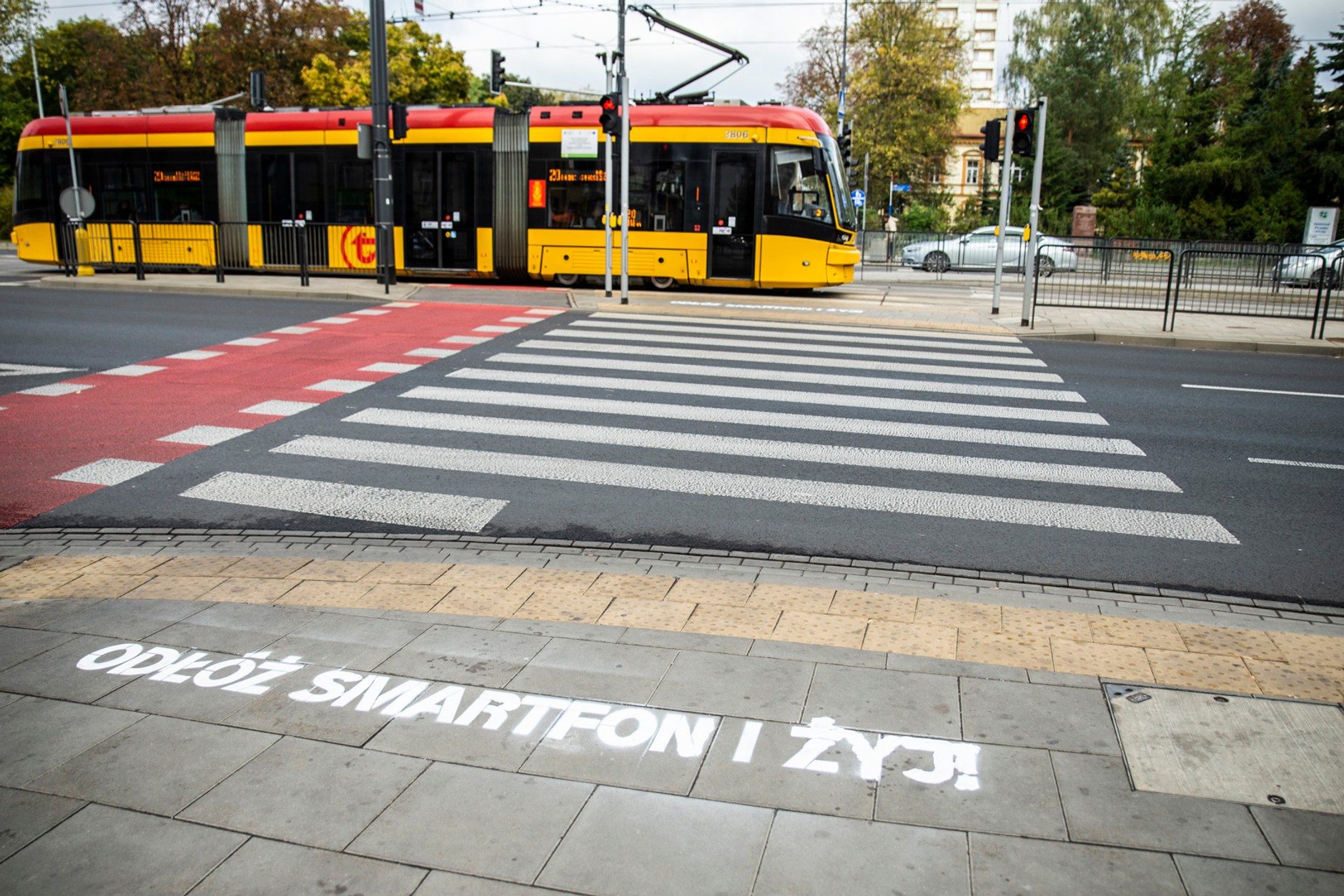 Akcja "Odłóż smartfon i żyj"