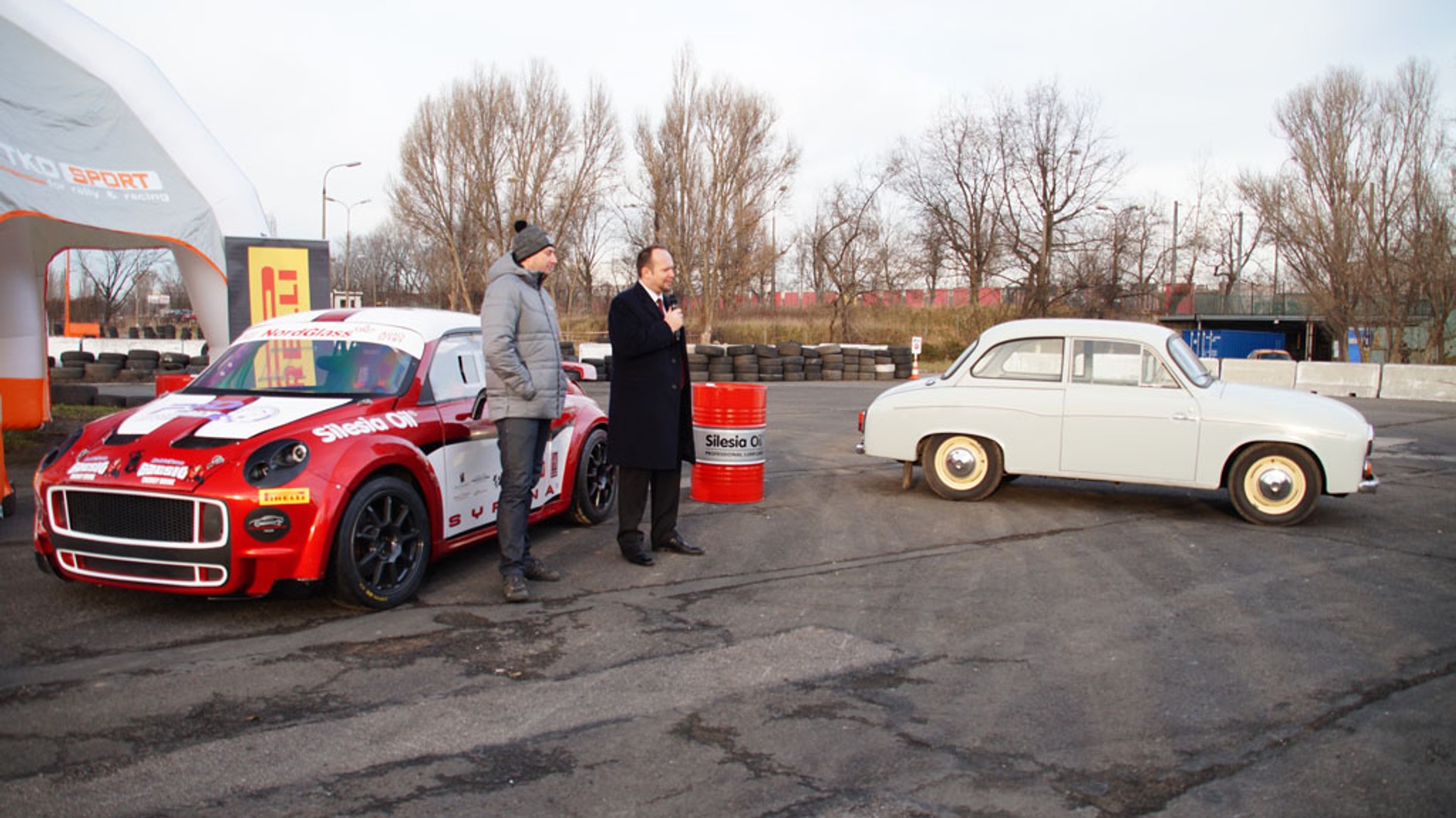 Syrena Meluzyna R zadebiutuje na Karowej | Galeria | Wideo |