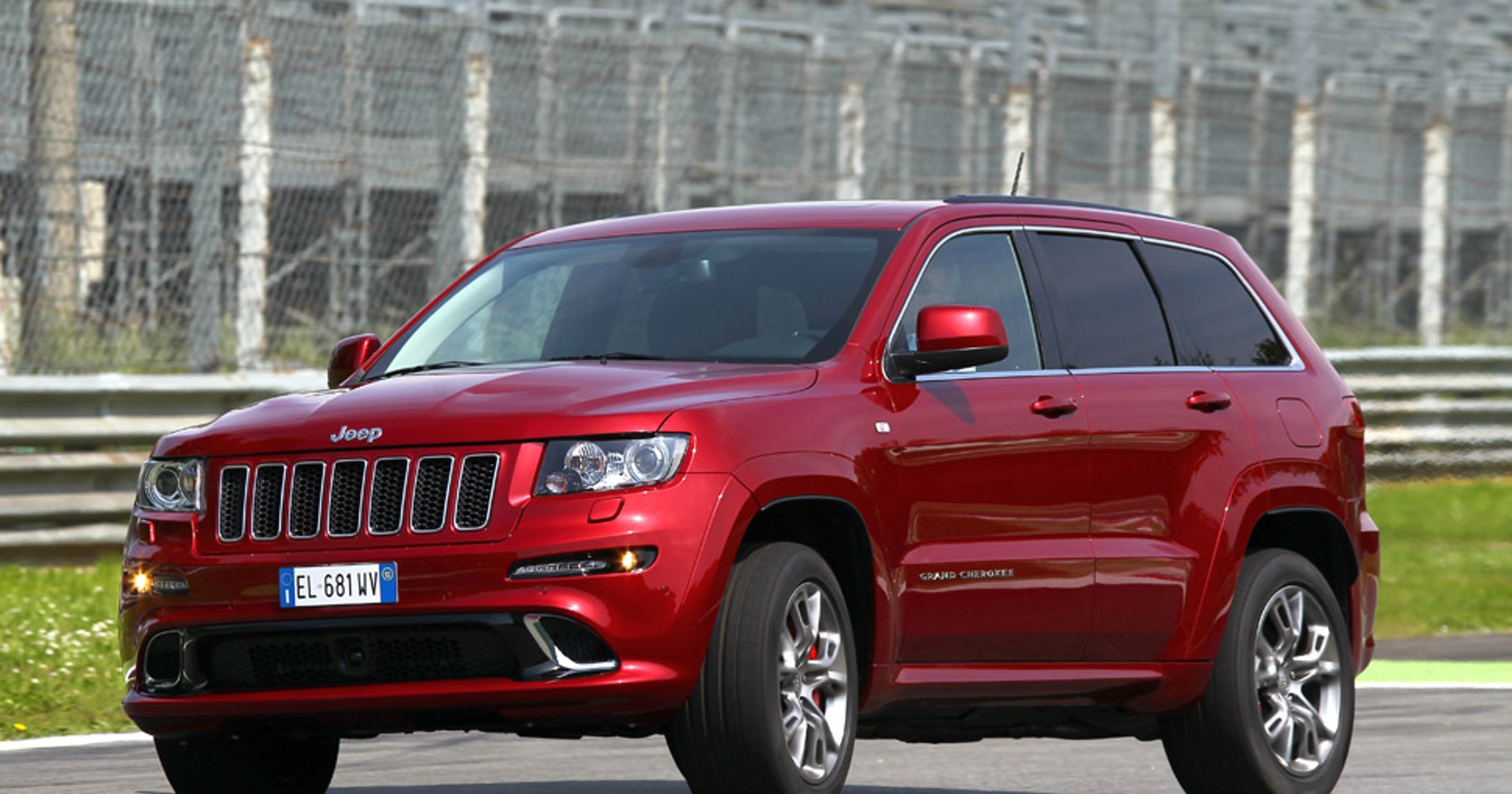 Jeep Grand Cherokee SRT: najmocniejszy i najszybszy