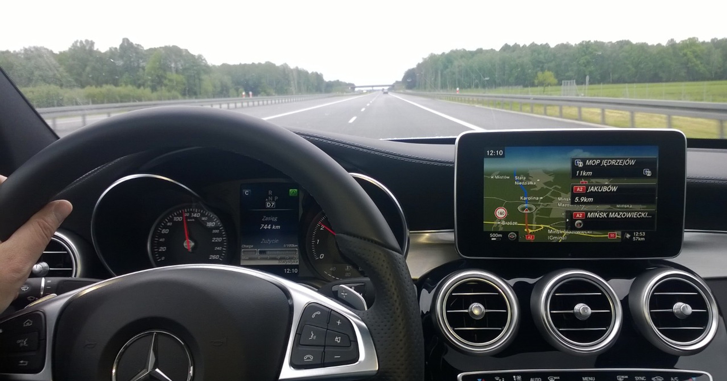 Ostrzeżenia o nagłej zmianie pogody zaczną trafiać do samochodów z aktywną usługą informacji drogowych Inrix