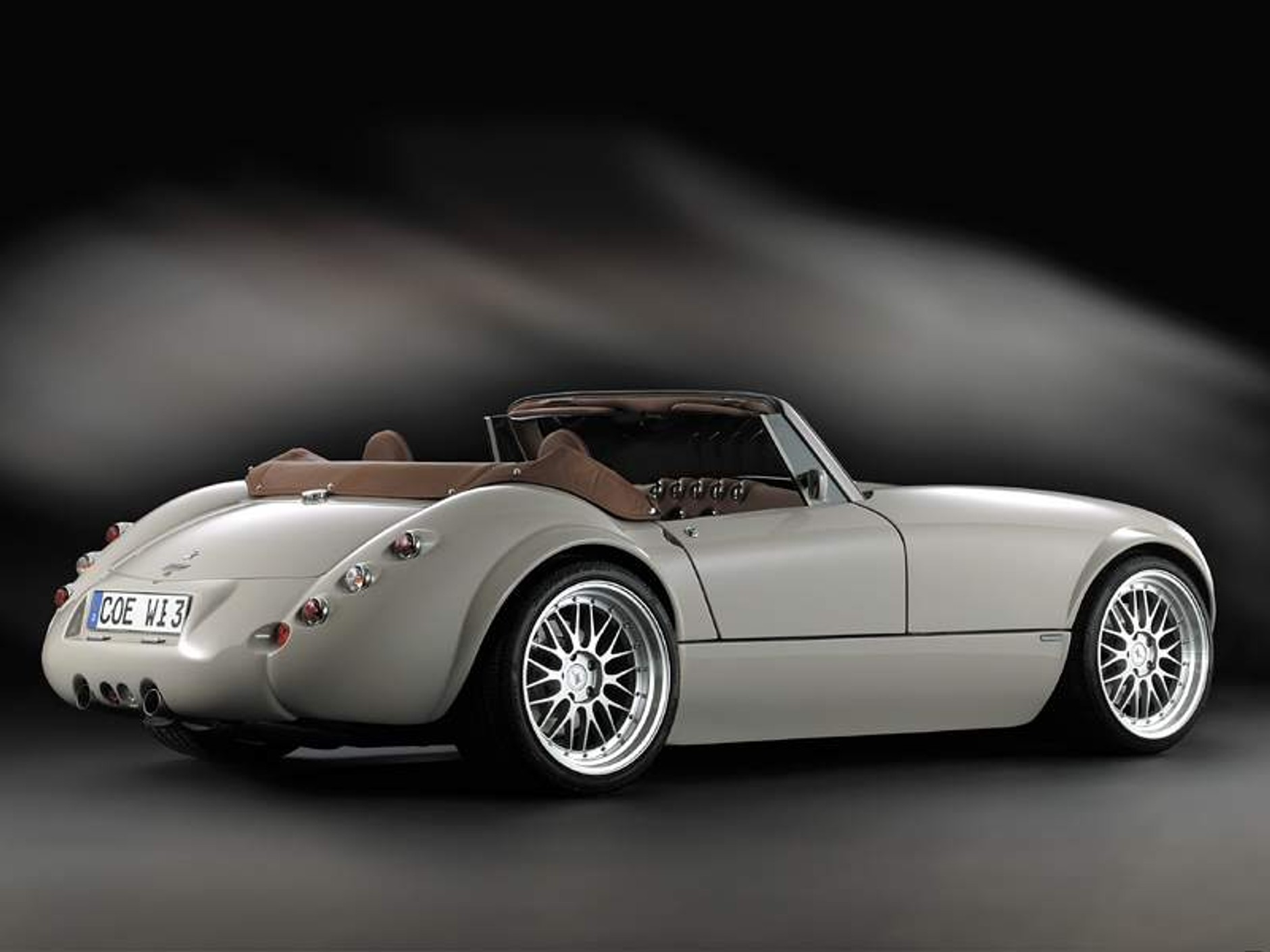 IAA Frankfurt 2007: Wiesmann GT MF5 – coupe z silnikiem z BMW M5