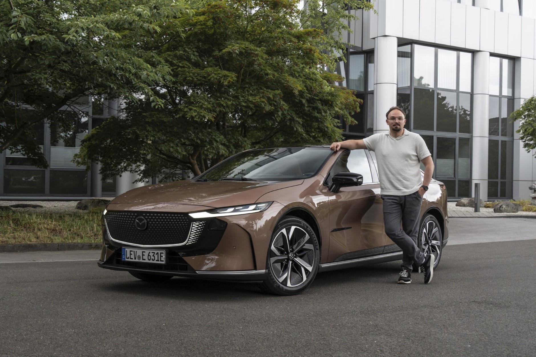 Pierwsza jazda nową Mazdą 6e