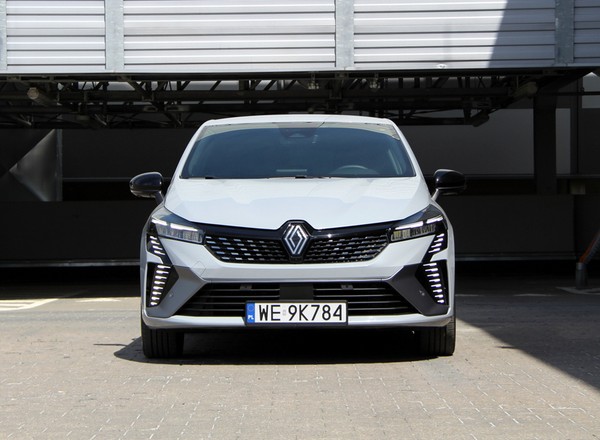 Renault Clio E-Tech Full Hybrid esprit Alpine – wygląda rasowo i prawie nic nie pali