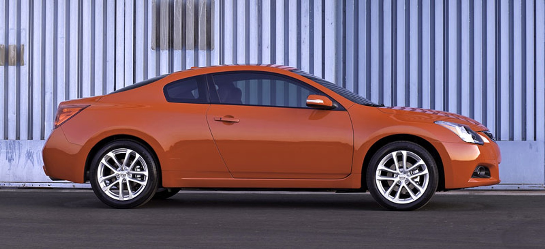 Nissan Altima 2010: amerykański facelifting na rok 2010