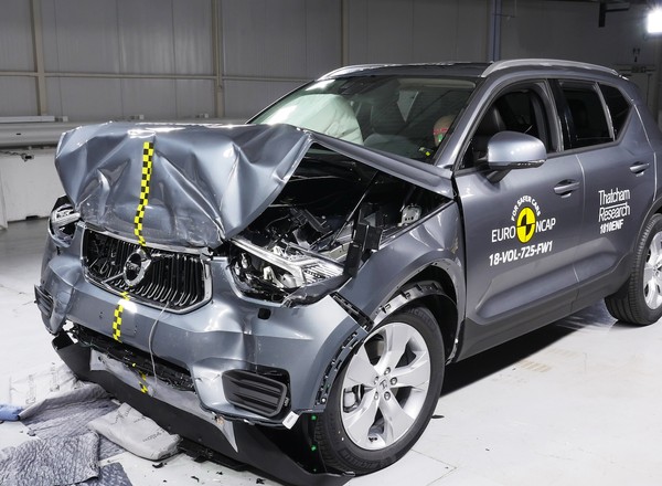 Volvo XC40 i Ford Focus – maksymalnie bezpieczne