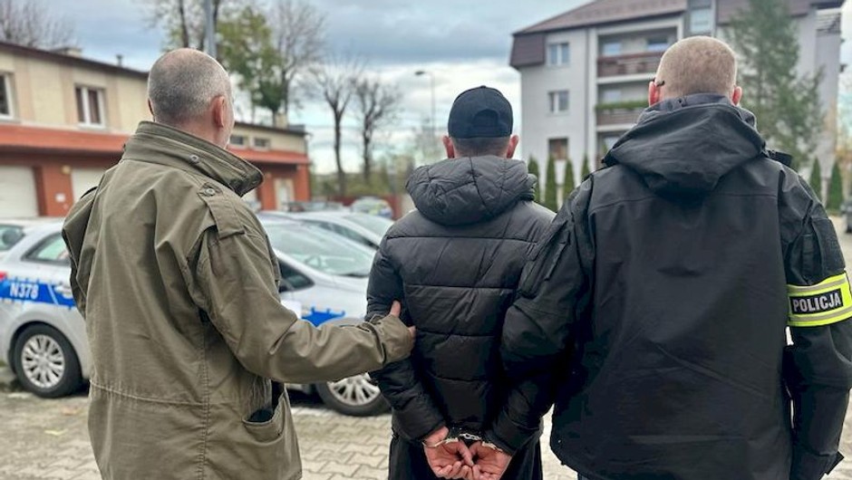 27-latek pod wpływem alkoholu i narkotyków spowodował wypadek