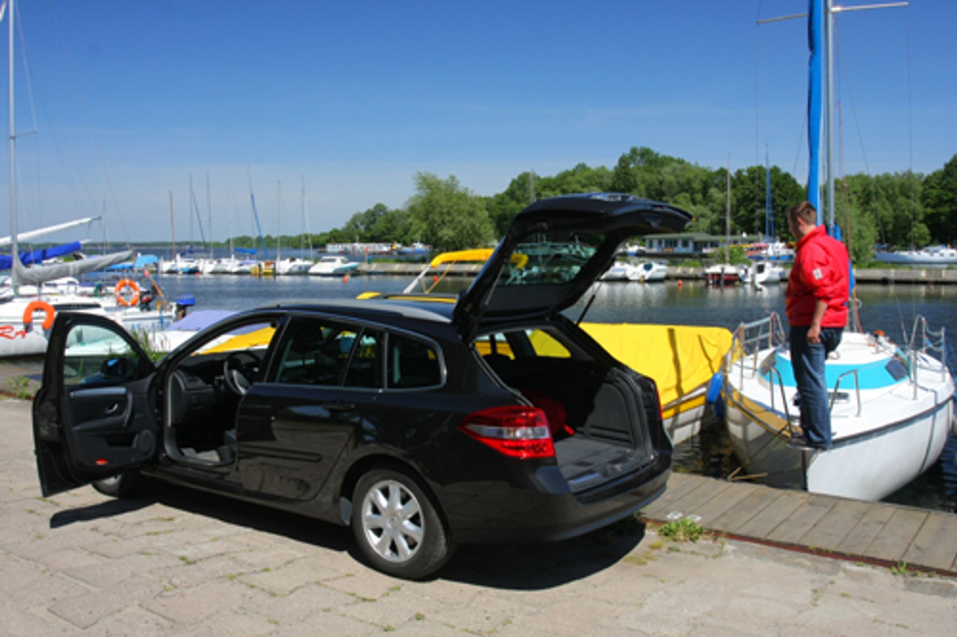 Dla każdej rodziny? Test Laguny Grandtour 2.0