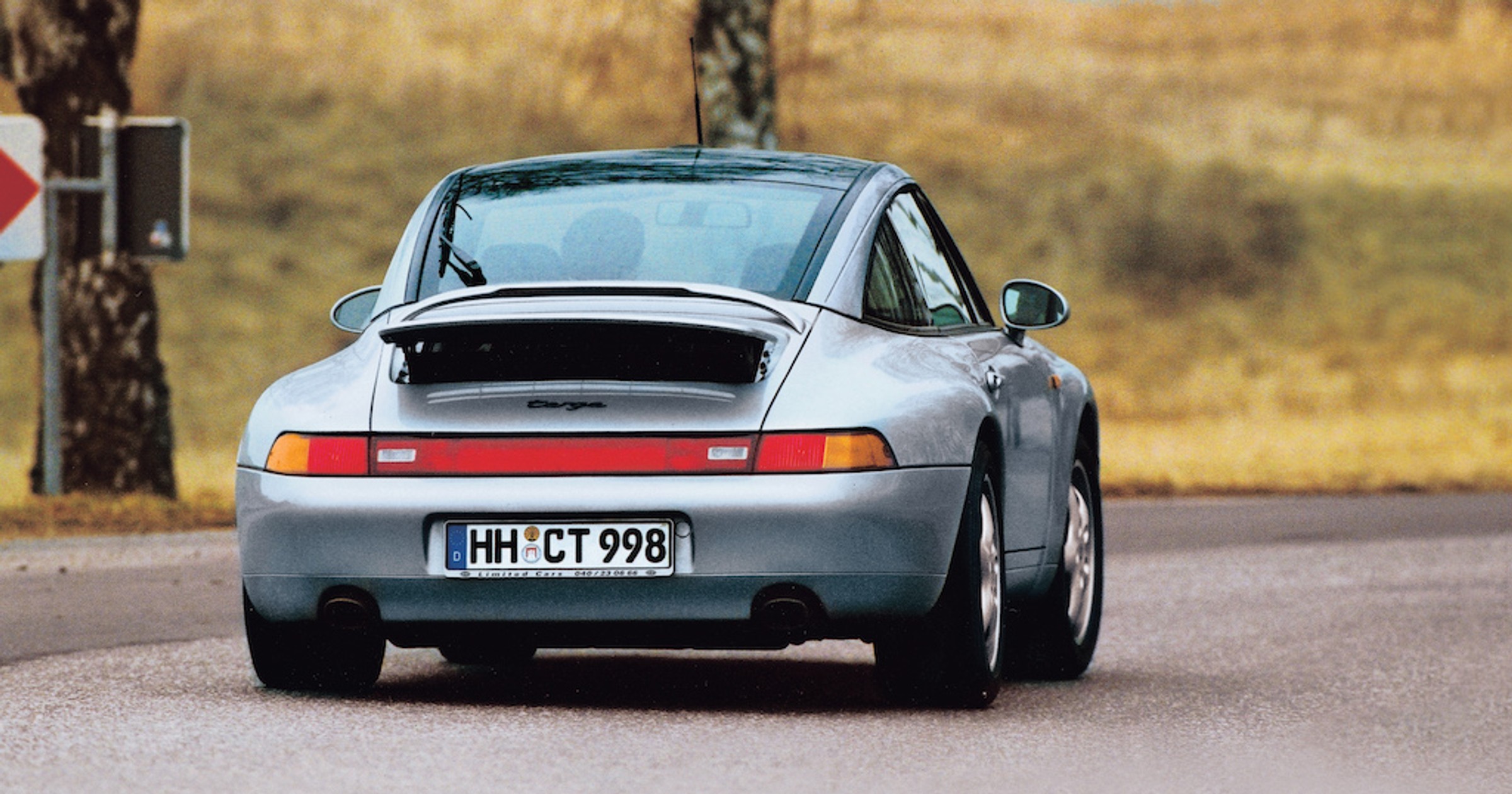 Porsche 911 Carrara