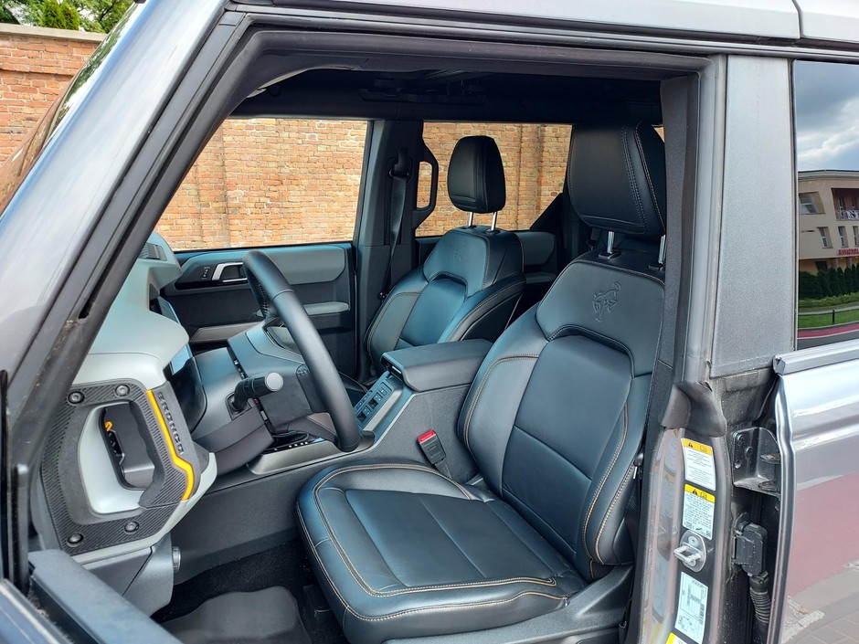 Ford Bronco